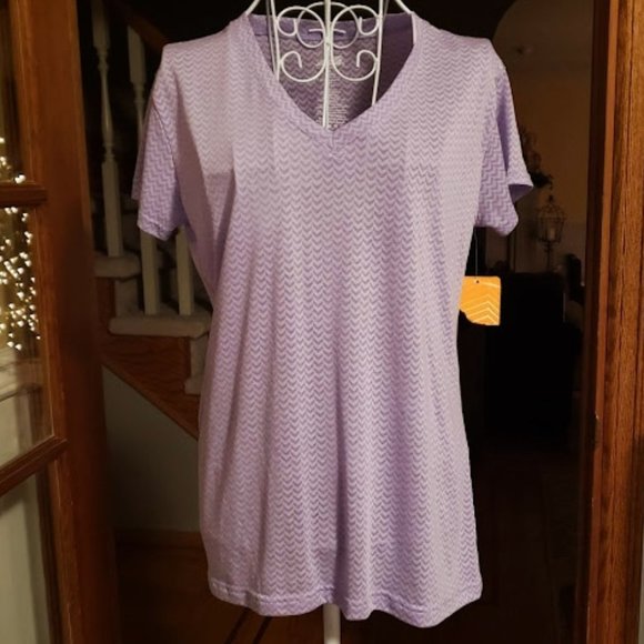 NWT AVIA Performance Tee sz Medium 8 / 10 - Picture 1 of 2